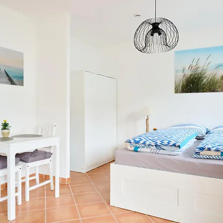 Sonnenplatz Moba-travel * Lübeck